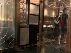 -半岛翡丽海鲜自助餐厅(观风亭店)