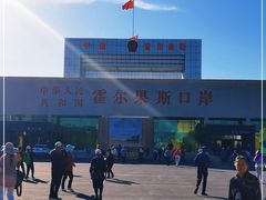 -霍尔果斯国门景区