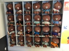 -LINE FRIENDS Garosu-gil Flagship Store