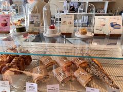 -VERIE BAKEHOUSE