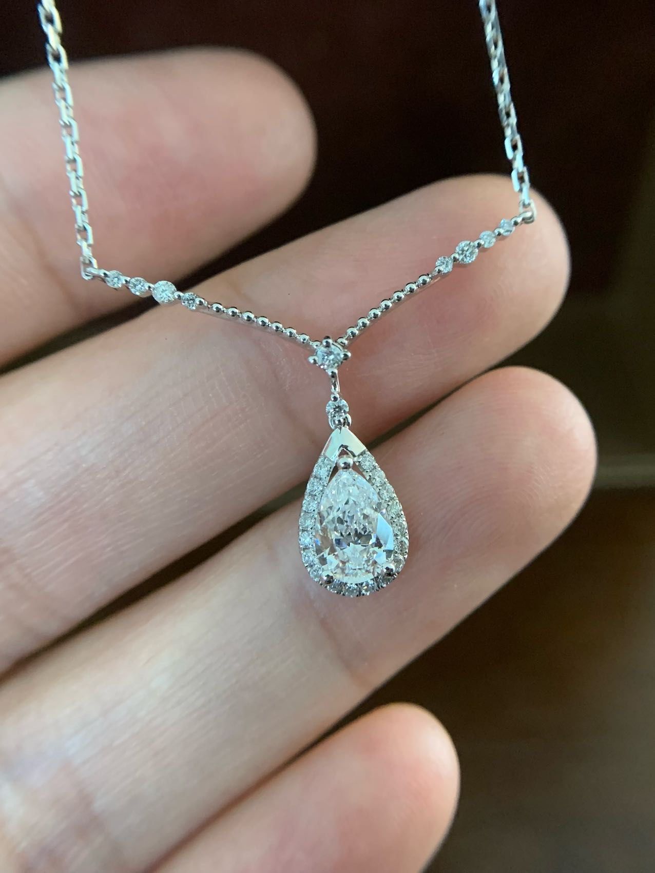 两戴式一克拉水滴项链