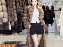 -肃宁华斯国际裘皮城