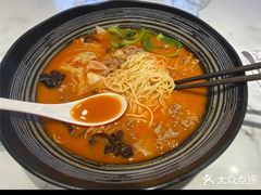 -牛吃草牛肉面(翠柏路店)