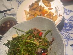 -卢大鲜鱼头捞饭(美利广场店)