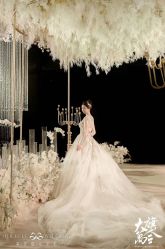 -派丽莫Pellimo原创设计婚纱品牌