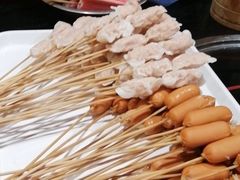 -两三事小郡肝串串香火锅(桂庙店)