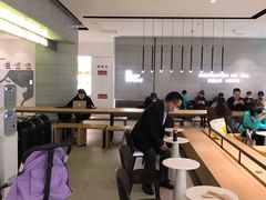 大堂-喜茶(杭州滨江宝龙店)
