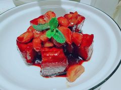 糖心栗子红烧肉-洛缦音乐餐厅(工业展览馆万象城店)