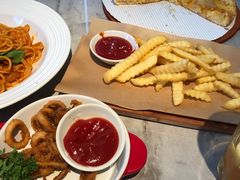 -必胜客(阿诗玛店)