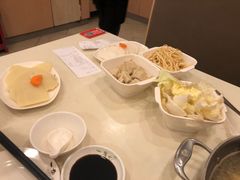 -一席地·本地鸡窝·杭帮鸡火锅(萧山银隆百货店)
