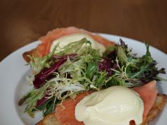 -ROAST coffee & eatery