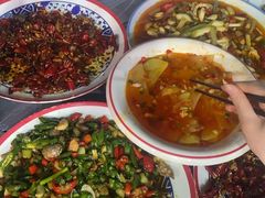 -金渝海鲜烧烤万州烤鱼店