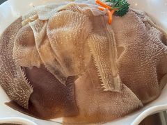 -左庭右院鲜牛肉火锅(浦江欢乐颂店)
