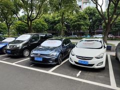 -魏铭鱼头捞饭(晋阳路店)