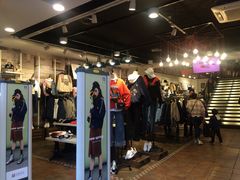 -三福时尚(三峡广场华夏银座店)