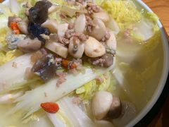 上汤娃娃菜-隔壁老王·家常云南菜(花巷店)