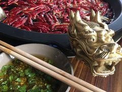 -黄潇洒老火锅(九眼桥宏济巷店)
