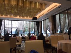 靠窗位-悦湖公馆