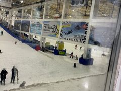 -乔波室内滑雪场