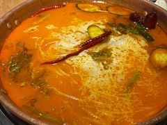 -洱火云南酸菜牛肉火锅(石景山当代商城店)