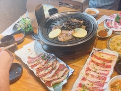 -金山烤肉(中兴公园店)