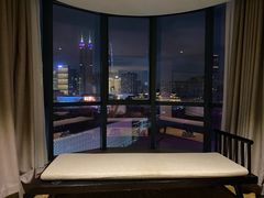 -深圳罗湖东门步行街亚朵X酒店