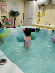 -蓝色海林婴幼儿水育馆(新辰里学清路店)