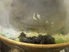 -洞庭洲·防空洞火锅·烧烤·铜锅涮肉(新百广场店)