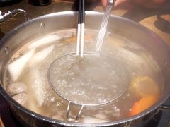 招牌牛骨清汤锅-左庭右院鲜牛肉火锅(新梅广场店)