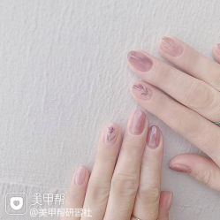 -Pink You美甲洗眉纹绣定制中心