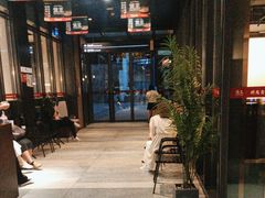 -煲王粤菜餐厅(中侨中心店)