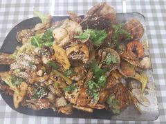 -烁佳海鲜大馅饺子