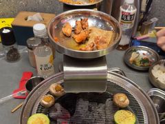 -围炉肉舍•炭烤活鳗•丹东海鲜烤肉(步行街店)