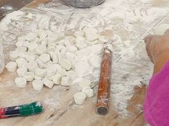 -孖妹上肉饺子馆