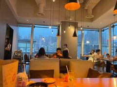 大堂-必胜客(大悦城店)