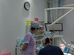 -雅悦齿科(顾村公园店)