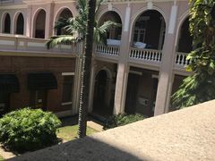 -香港大学