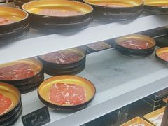 -雍容荟帝王蟹活龙虾展台自助(IFS黑金店)