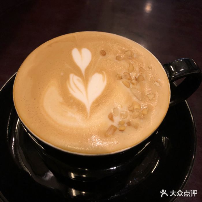 咖玛素娜烤果仁拿铁