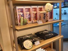 -奈雪的茶(青岛卓悦里INTOWN店)