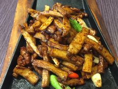 -孙家外婆•长春地标美食新名片(吾悦广场店)