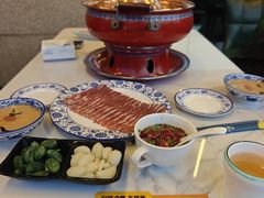 -一只羊·铜锅涮羊肉烧烤
