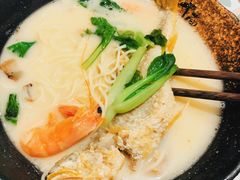 黄鱼面-十面欢腾·海鲜面·台式Bistro(长乐路店)