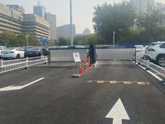 -左外关厢东里-停车场