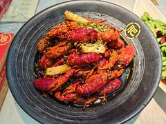 -肥肥虾庄·金牌油焖大虾(沙湖店)