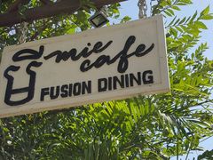 -Mie Cafe