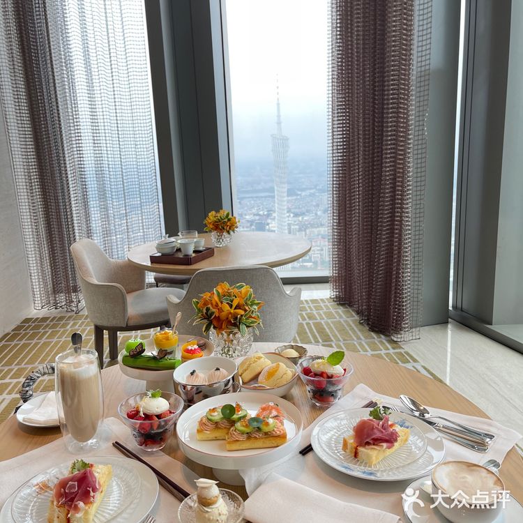 广州性价比最高的高空下午茶丨瑰丽Patina
