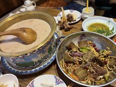 -蒙亨·手把肉·蒙古包文化主题餐厅(天恒广场店)