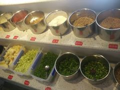 -钢管厂五区小郡肝串串香(通锦桥店)