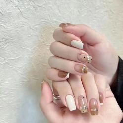 -Ami nail爱米美甲美睫